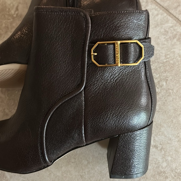 🆕COLE HAAN Womens Brown Buckle Accent Ettie Pointed Toe Leather Dress Booties 7 - Picture 6 of 10